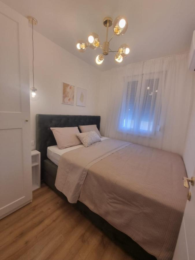 Apartment With View On City Marine 자다르 외부 사진