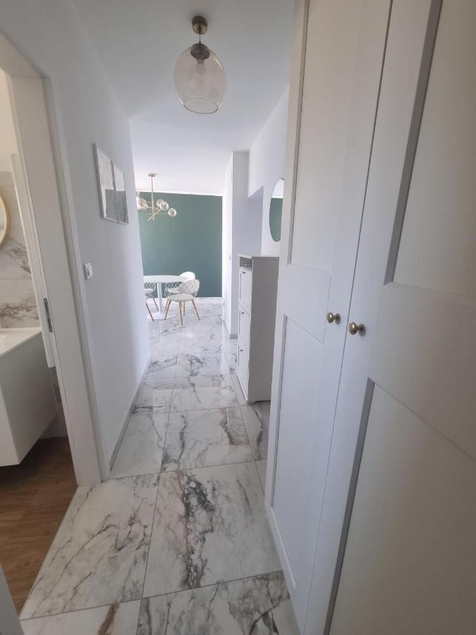 Apartment With View On City Marine 자다르 외부 사진