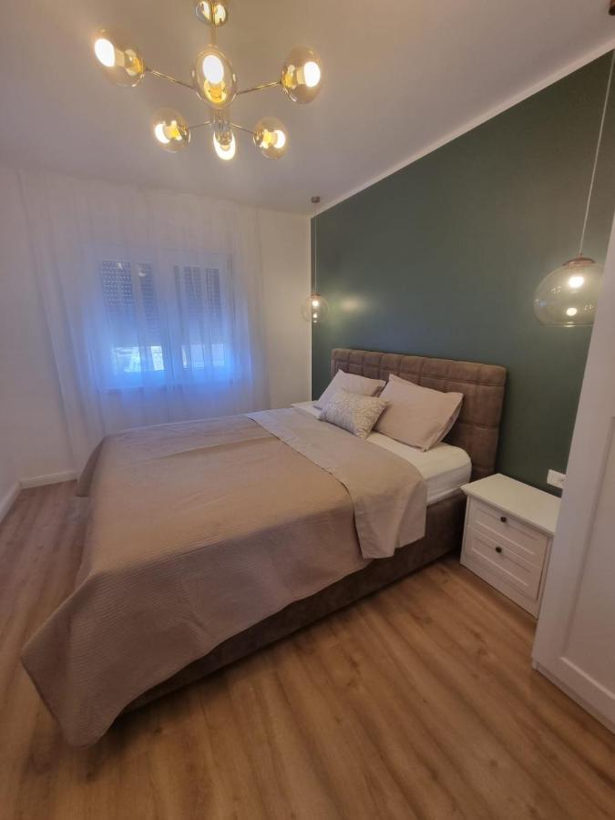 Apartment With View On City Marine 자다르 외부 사진