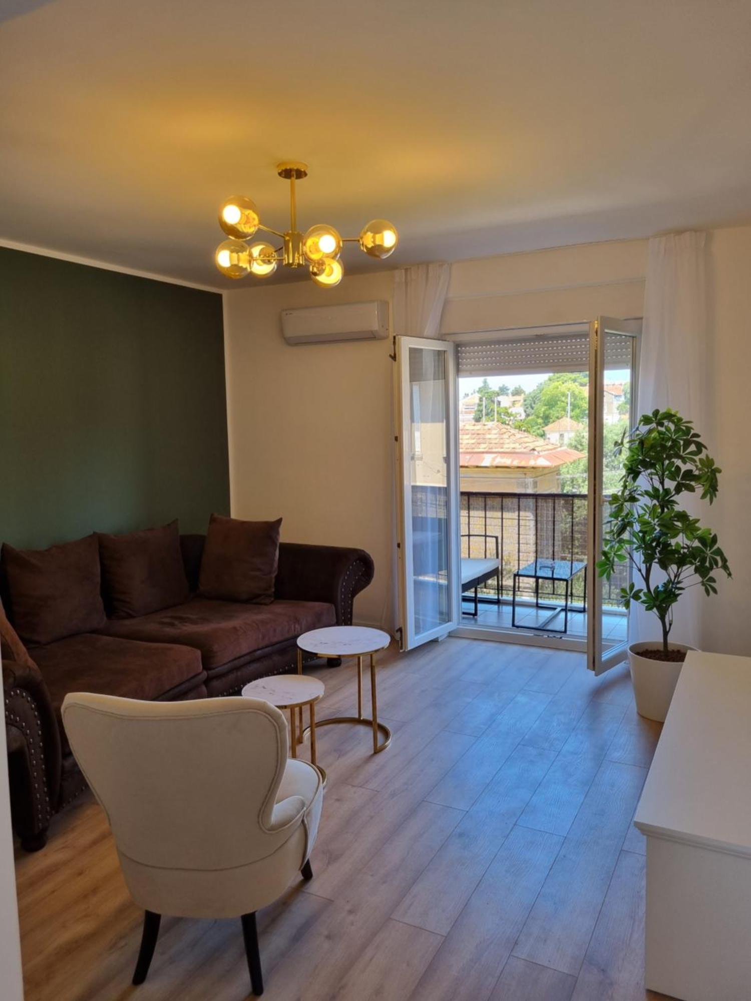 Apartment With View On City Marine 자다르 외부 사진
